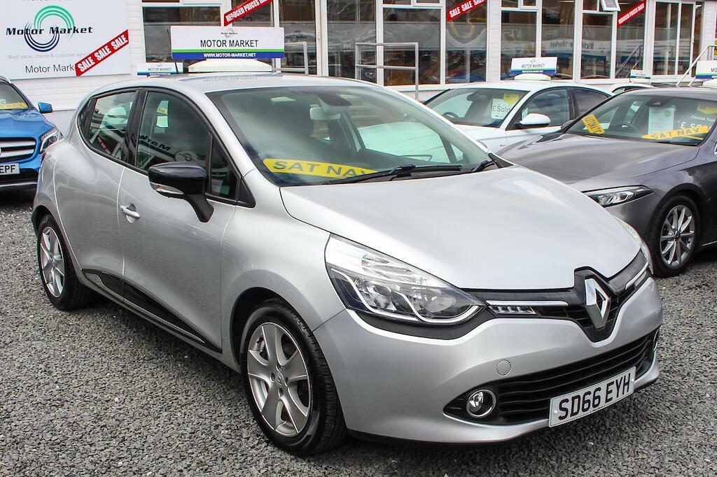 Renault Clio Dynamique Nav Silver