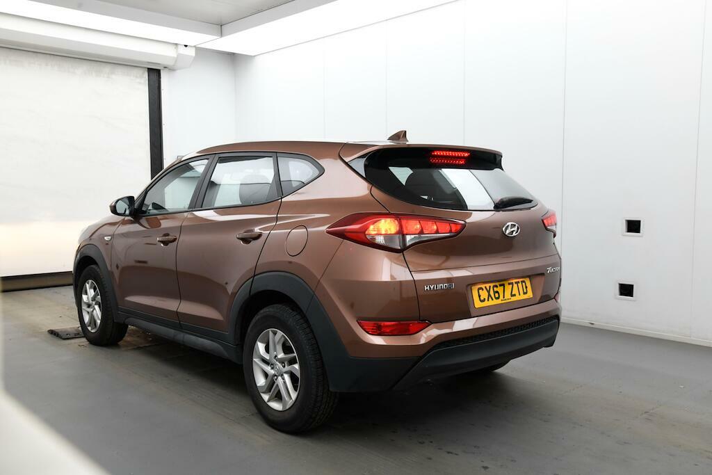 Hyundai Tucson 1.7 Crdi Blue Drive S Euro 6 Ss Brown #3