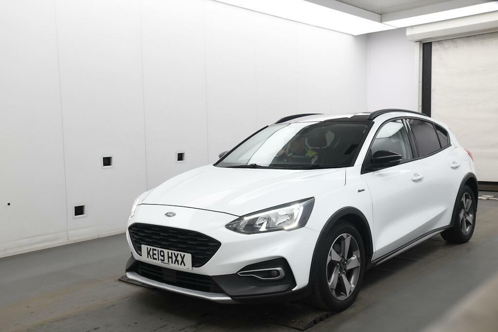 Ford Focus 1.0T Ecoboost Active Euro 6 Ss KE19HXX White #2