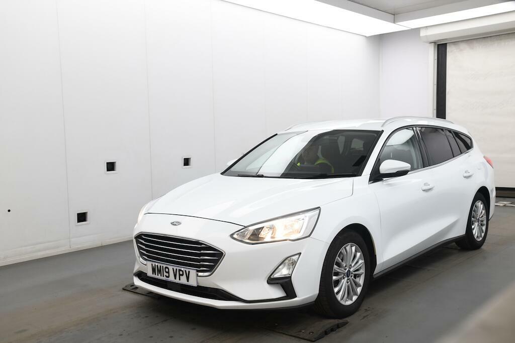 Ford Focus 1.0T Ecoboost Titanium Euro 6 Ss White #2