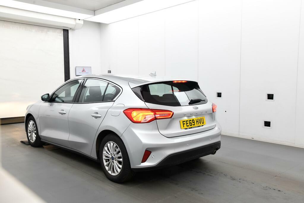 Ford Focus 1.0T Ecoboost Titanium Euro 6 Ss Silver #3