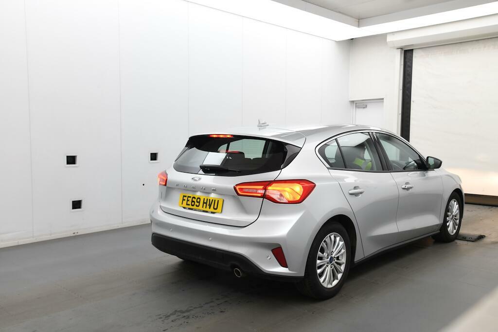 Ford Focus 1.0T Ecoboost Titanium Euro 6 Ss Silver #4