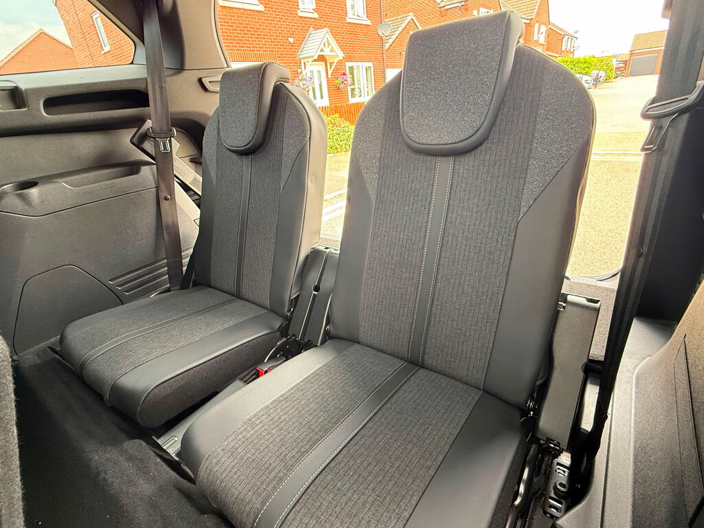 Peugeot 5008 1.5 Bluehdi 130 Allure White #21