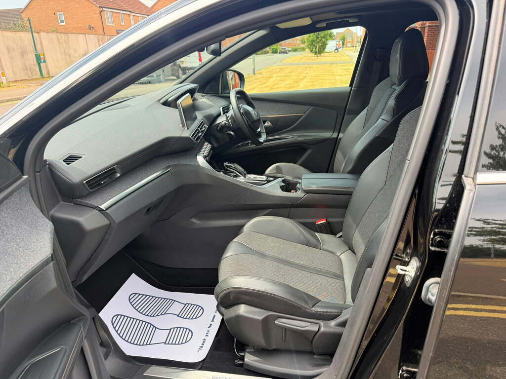 Peugeot 5008 1.5 Bluehdi 130 Allure White #16