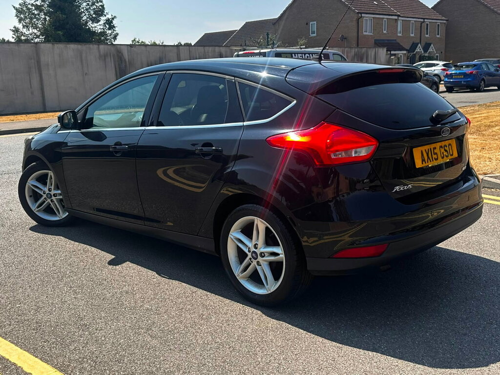 Ford Focus 1.0T Ecoboost Titanium Hatchback Black #5