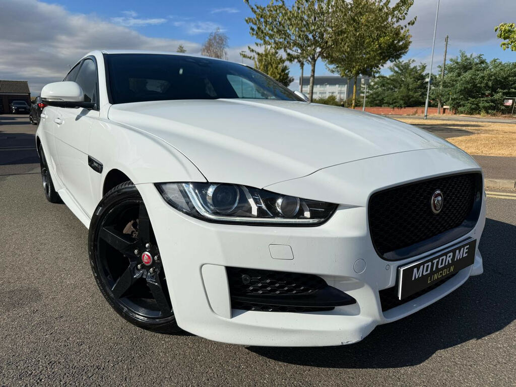 Jaguar XE 2L R-sport Black #10