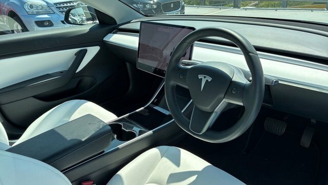 Tesla Model 3 Dual Motor Long Range Saloon 4 Black #3