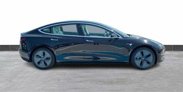 Tesla Model 3 Dual Motor Long Range Saloon 4 Black #2