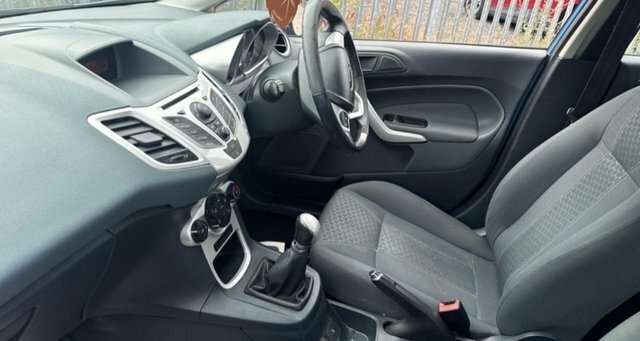 Ford Fiesta 1.4 Zetec Hatchback 133 G Km 94 Blue #2