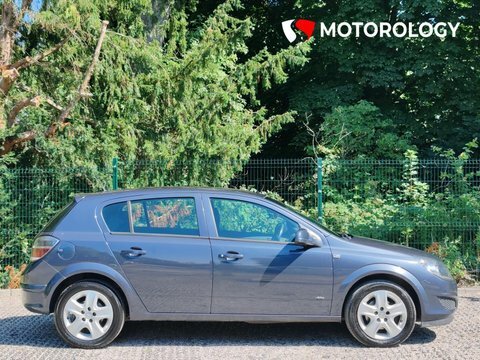 Vauxhall Astra 1.6 16V Se Sports Tourer Euro 5 Black #8