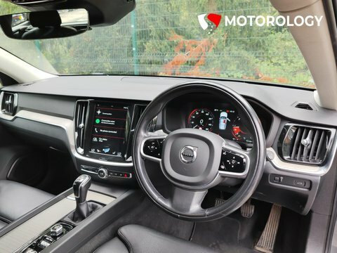 Volvo V60 2.0 D3 Inscription Grey #3