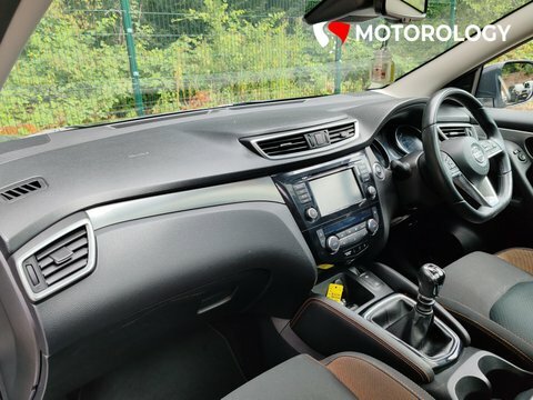Nissan Qashqai 1.3 Dig-t N-motion Silver #6