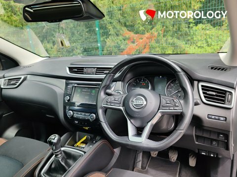 Nissan Qashqai 1.3 Dig-t N-motion Silver #3