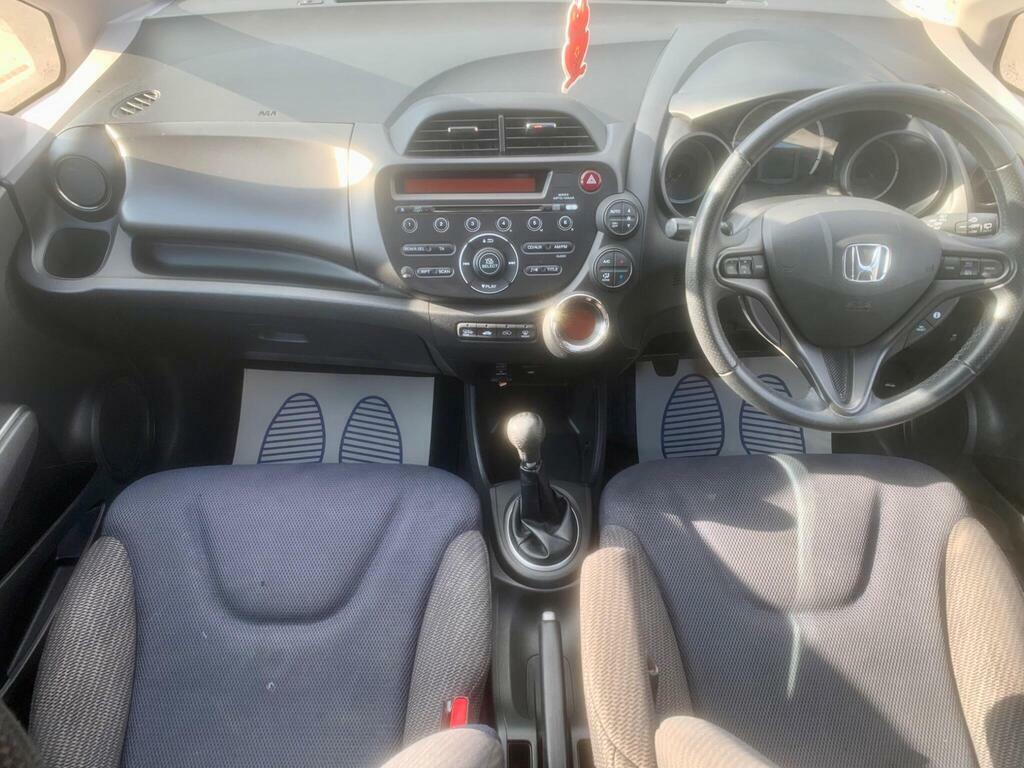 Honda Jazz 1.4 I-vtec Es Plus Cvt  #13