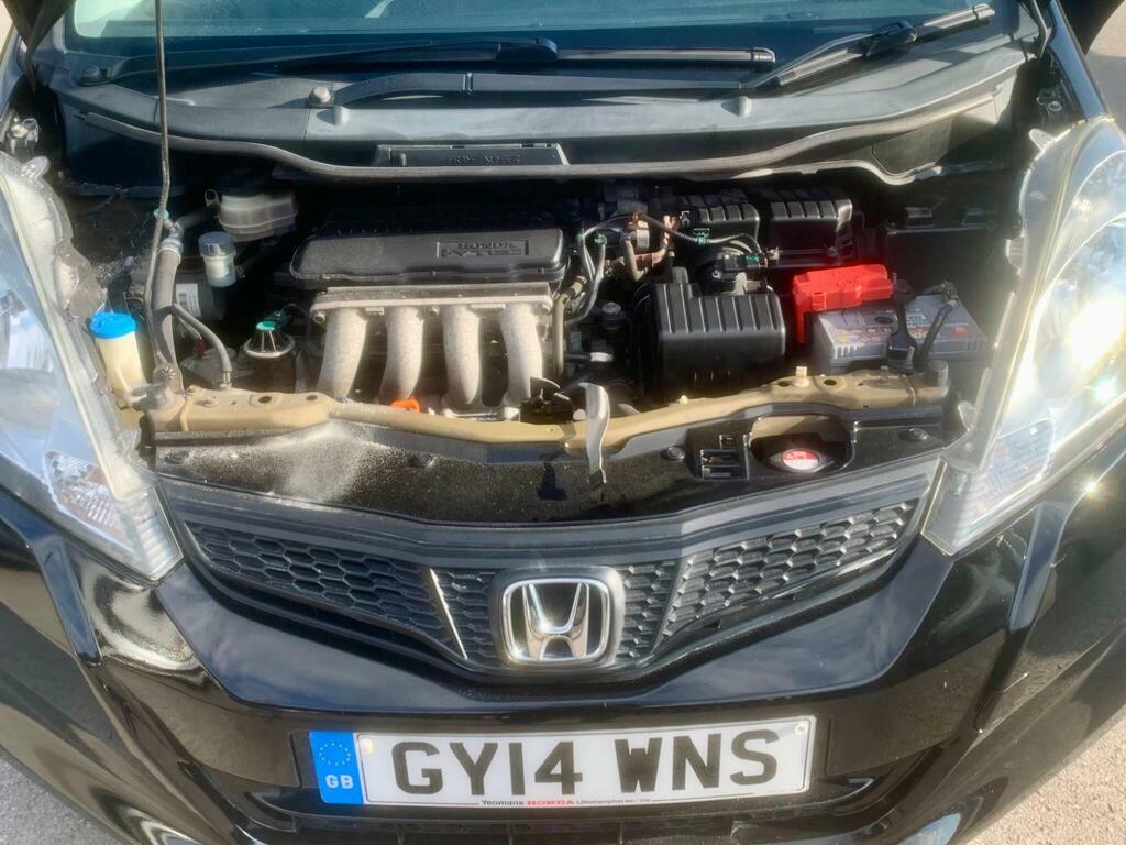 Honda Jazz 1.4 I-vtec Es Plus Cvt  #40