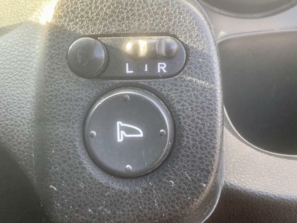 Honda Jazz 1.4 I-vtec Es Plus Cvt  #29