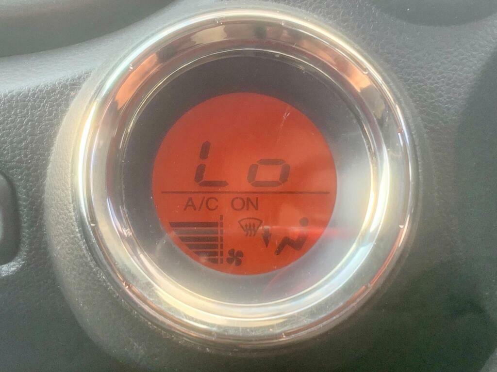 Honda Jazz 1.4 I-vtec Es Plus Cvt  #23