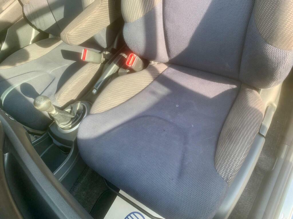 Honda Jazz 1.4 I-vtec Es Plus Cvt  #20