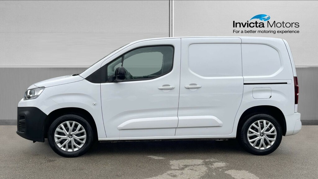 Citroen Berlingo Driver White #6