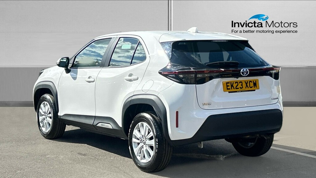 Toyota Yaris Cross Icon White #5