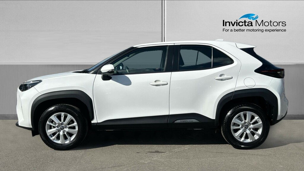 Toyota Yaris Cross Icon White #6