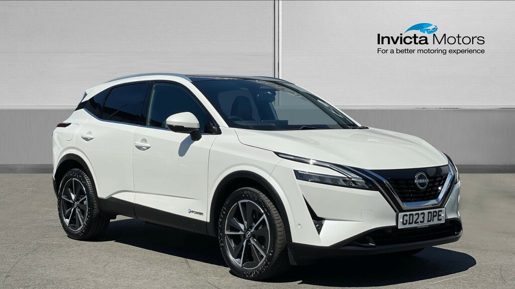 Nissan Qashqai Tekna White