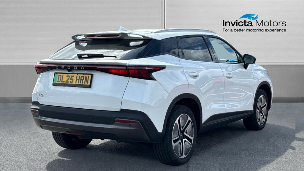 Omoda E5 Ev Noble White #3
