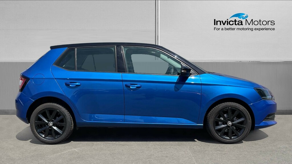 Skoda Fabia Hatchback VO18ZPC Blue #2