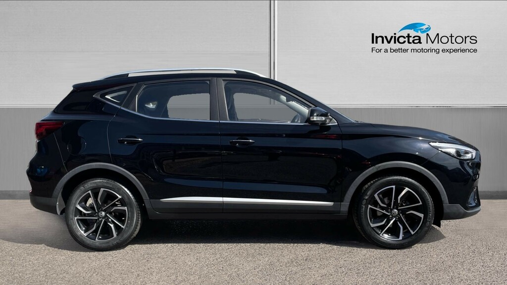 MG ZS Exclusive Black #2
