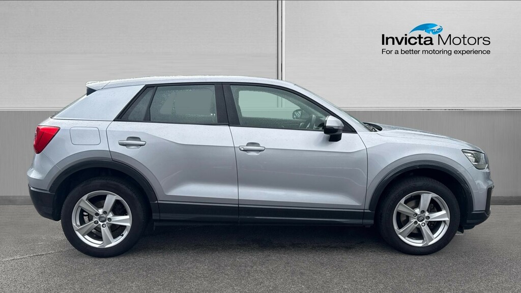 Audi Q2 Sport Silver #2