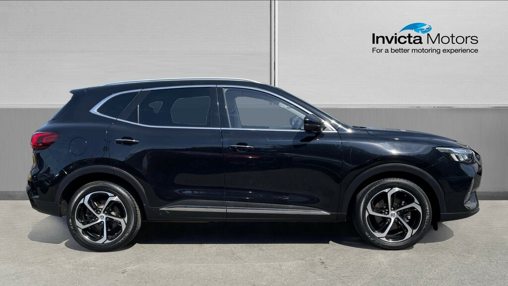 MG HS Trophy Black #2