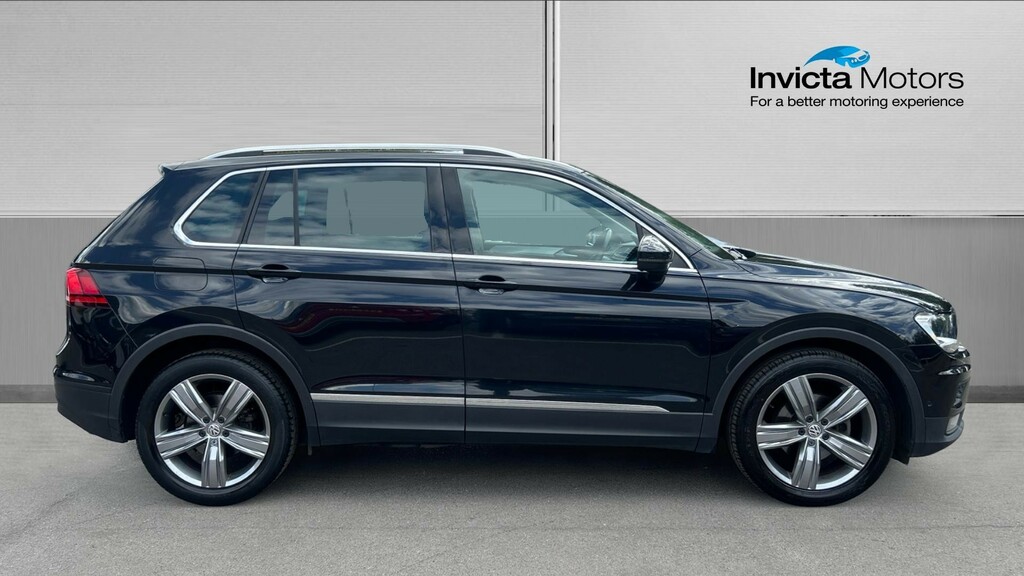 Volkswagen Tiguan Match Black #2