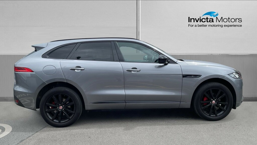 Jaguar F-Pace Chequered Flag Grey #2
