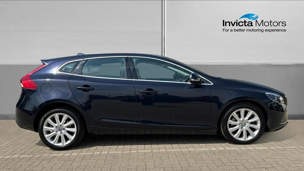 Volvo V40 Se Lux Nav Blue #2
