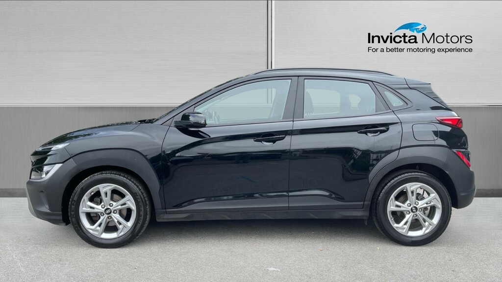 Hyundai Kona Se Connect MT23RRU Black #6