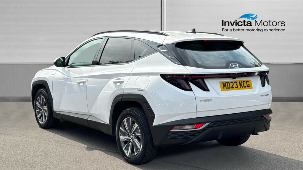 Hyundai Tucson Se Connect MD23KCG White #5