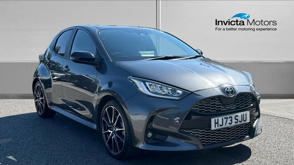 Toyota Yaris 1.5 Hybrid Gr Sport Cvt Grey