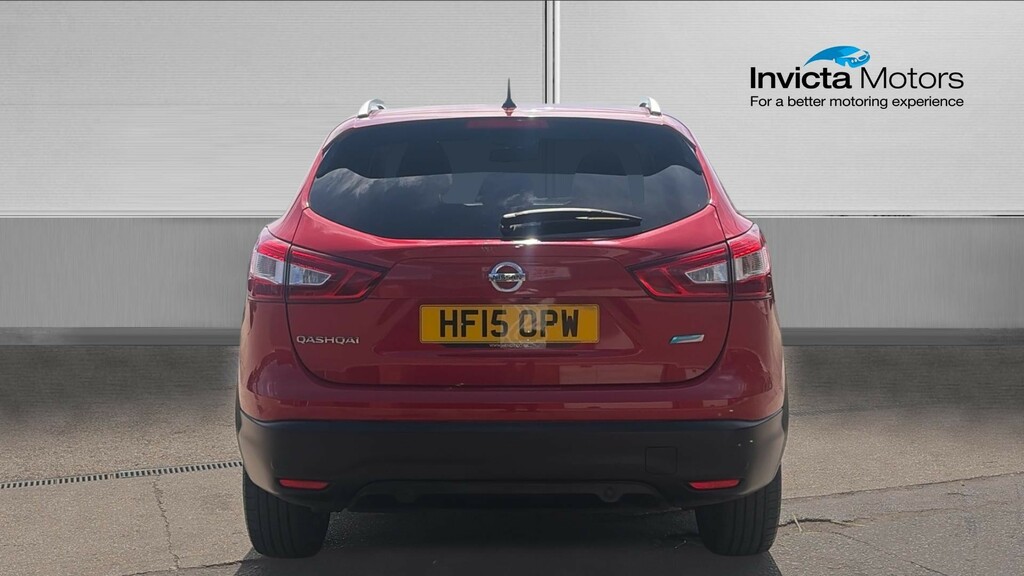 Nissan Qashqai N-tec Red #4