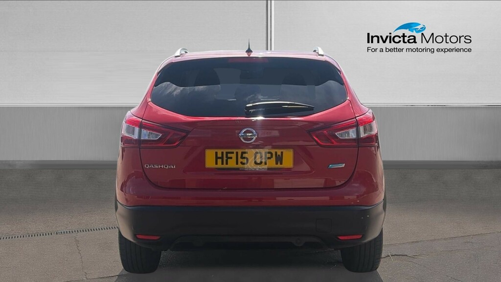 Nissan Qashqai N-tec Red #4