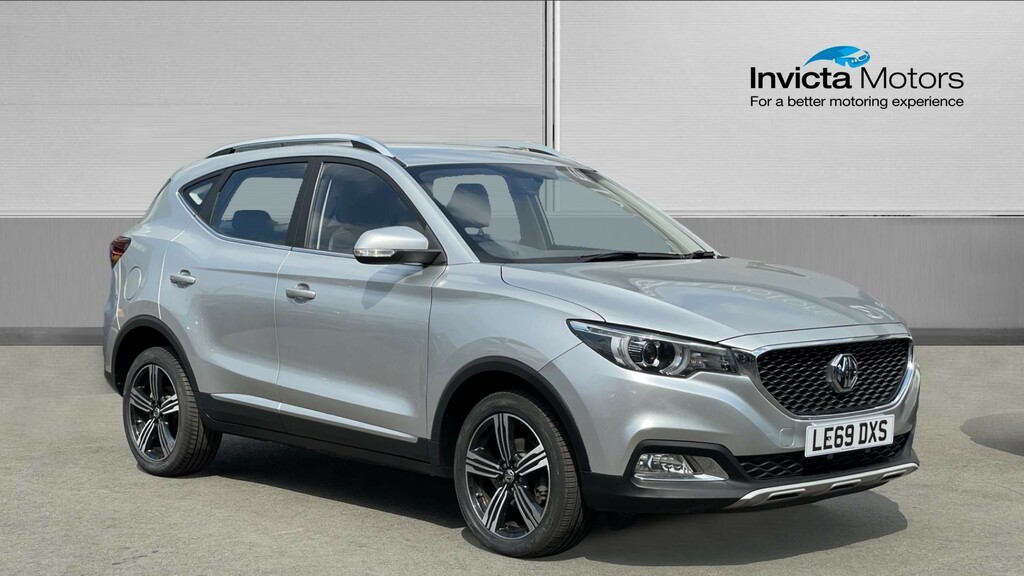 MG ZS Exclusive Silver