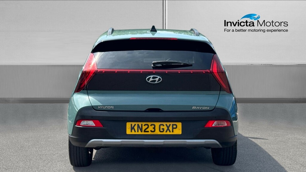 Hyundai Bayon Premium Green #4