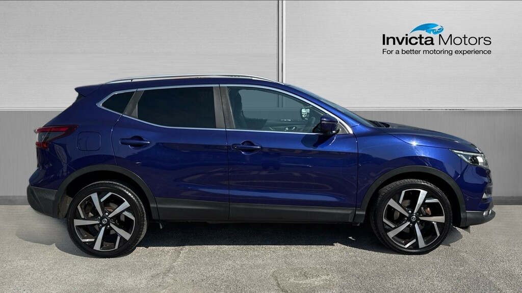 Nissan Qashqai Tekna Blue #2