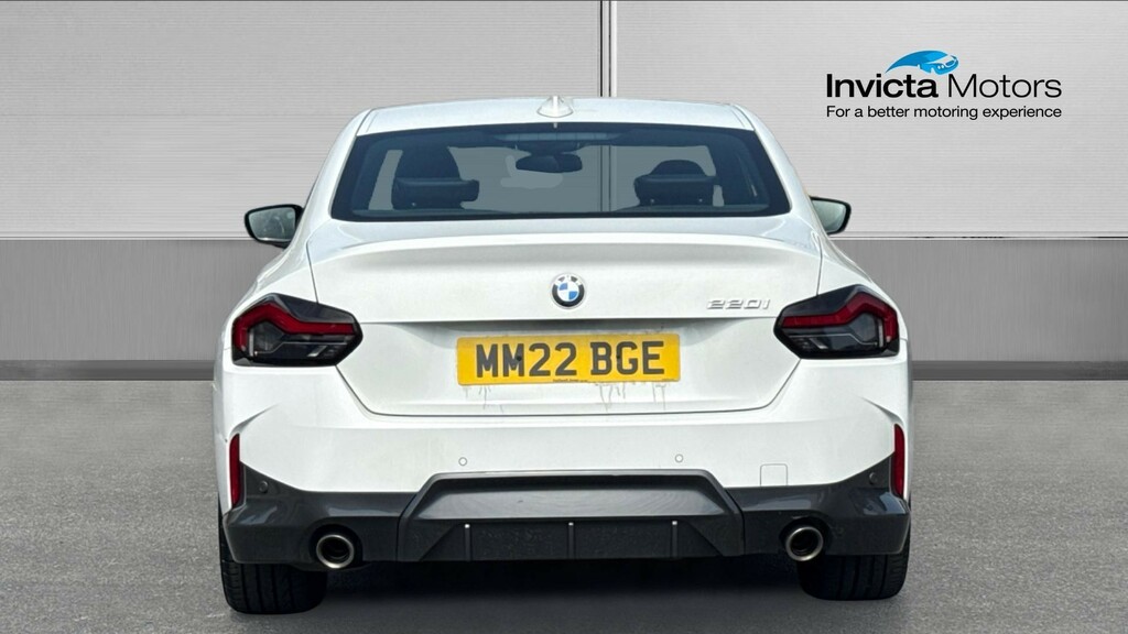 BMW 2 Series Sport MM22BGE White #4