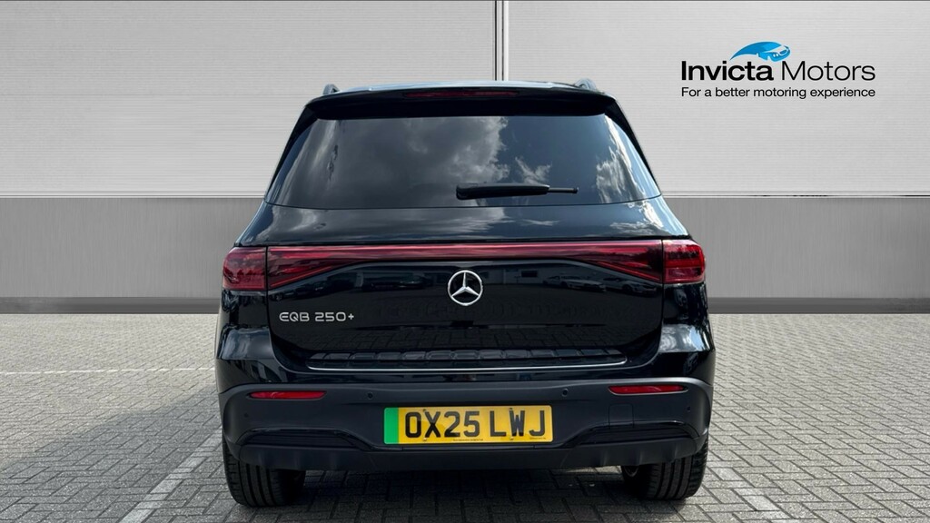 Mercedes-Benz EQB Amg Line Premium Plus OX25LWJ Black #4