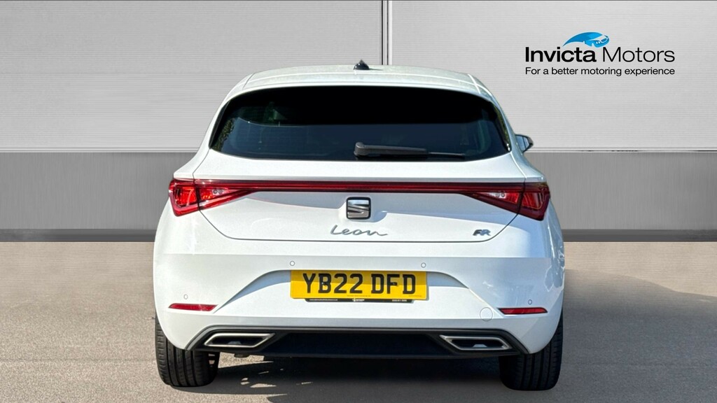 Seat Leon Fr Sport White #4