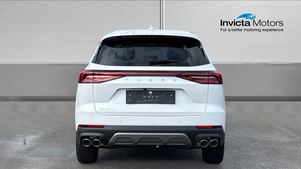 Chery Tiggo 8 Summit White #3