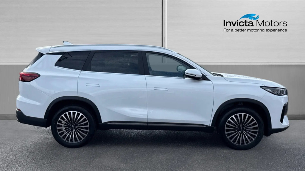 Chery Tiggo 8 Summit White #2