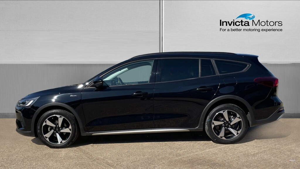Ford Focus Active Black #6