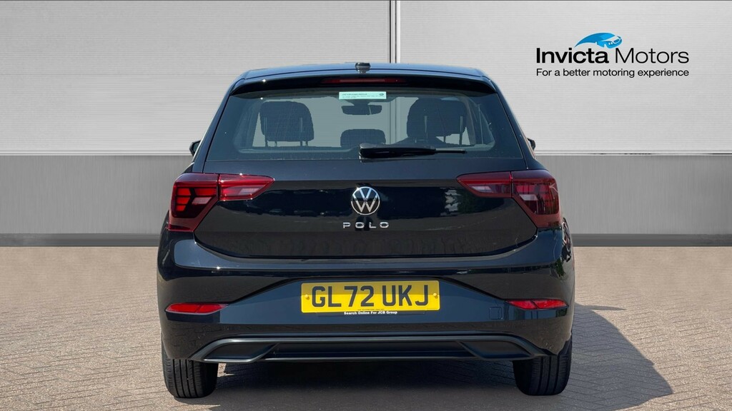 Volkswagen Polo Life Black #4