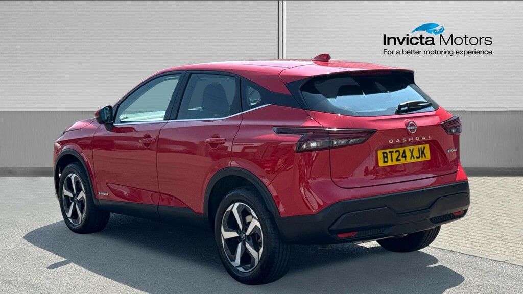 Nissan Qashqai Acenta Premium BT24XJK Red #5